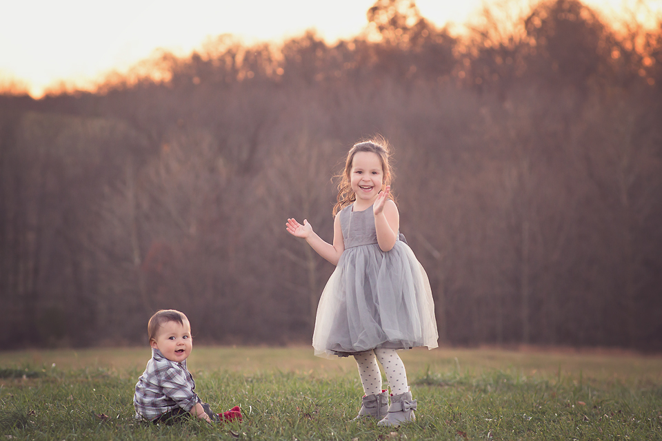 baby and big sister | Tonya Teran Photography, Rockvile, MD Baby Photographer