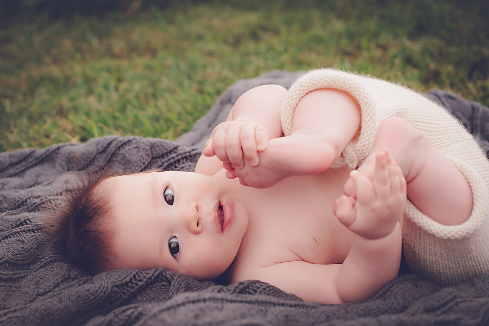 Rockville, MD natural light baby photographer | Tonya Teran Photography