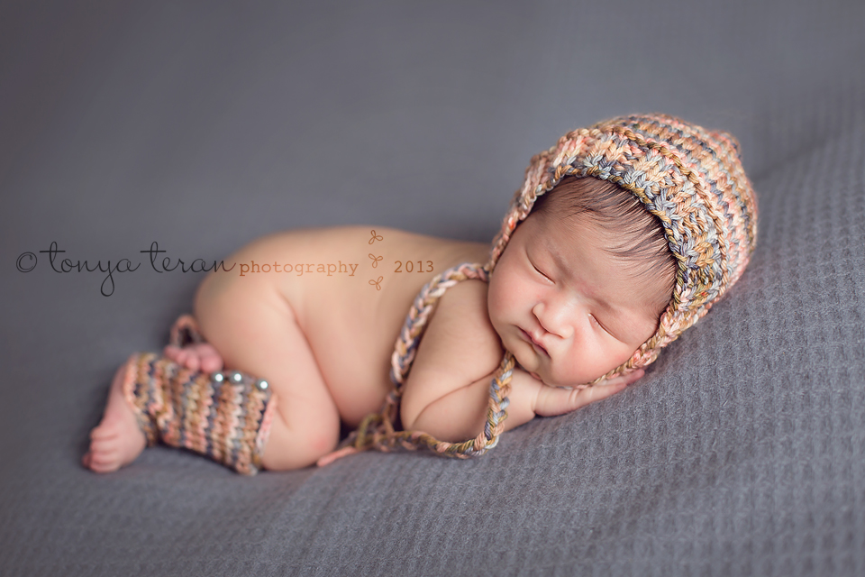 cute newborn leg warmers | Rockville, MD newborn photographer Tonya Teran Photography
