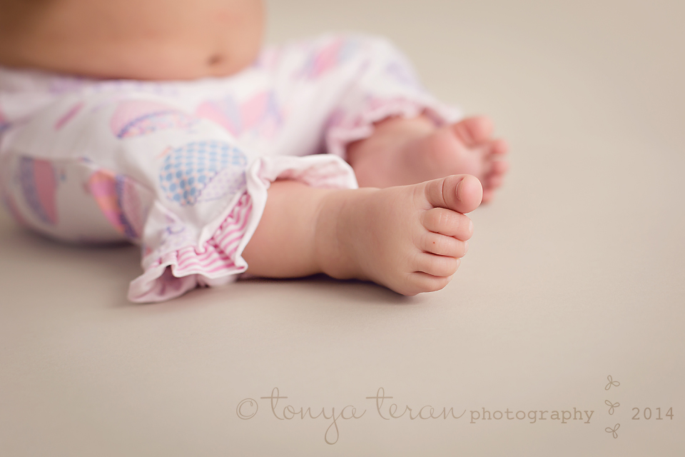 Bethesda, Maryland Newborn Baby and Family Photographer | Tonya Teran Photography
