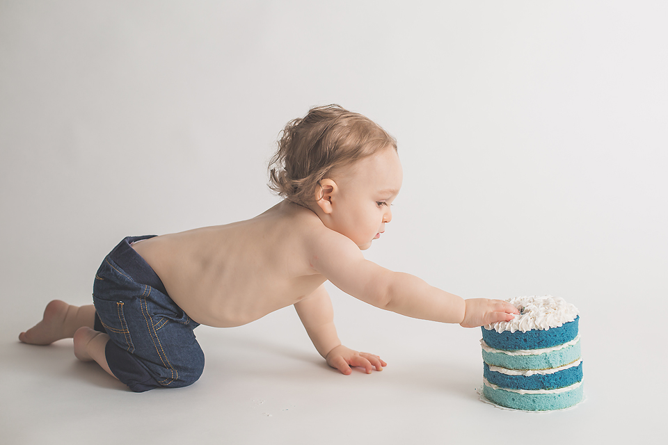 1st birthday cake smash, Rockville, MD Newborn Baby and Family Photographer | Tonya Teran Photography