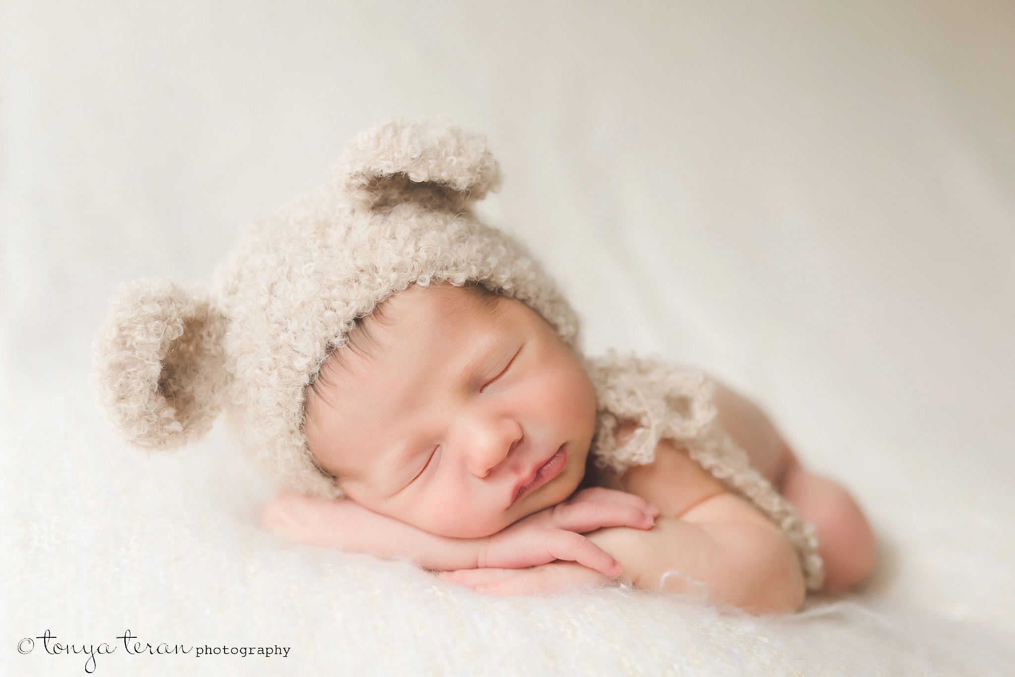 Newborn Family Photo Session | Tonya Teran Photography, Rockville, MD Newborn, Baby, and Family Photographer