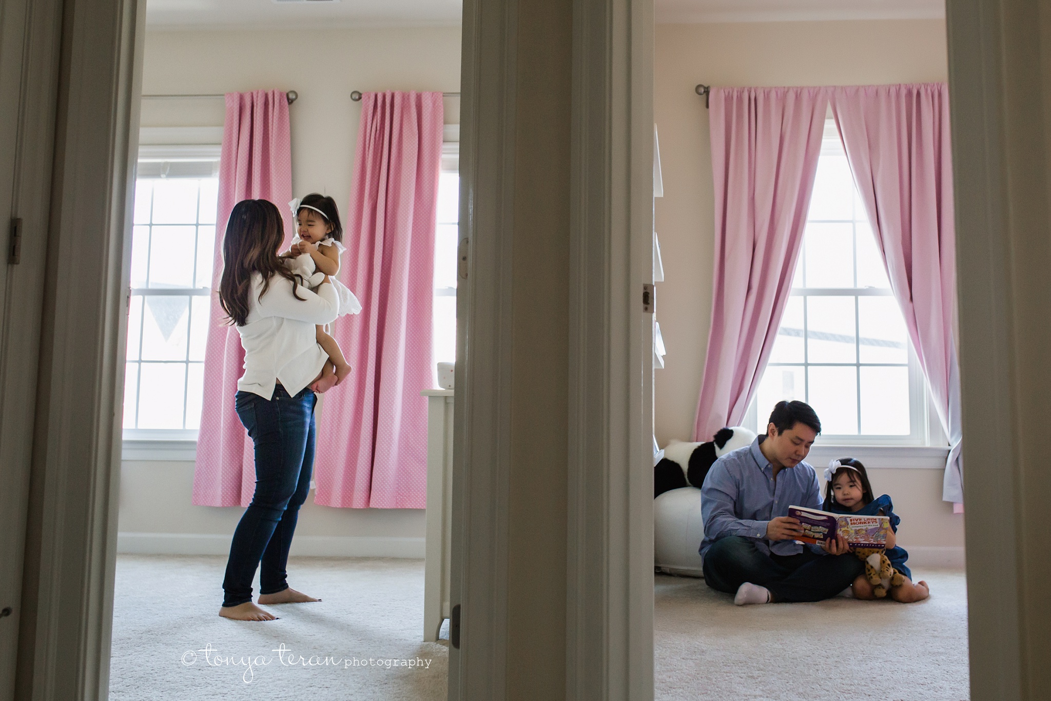 In-home Mini Family Photo Session | Tonya Teran Photography, Potomac, MD Best Newborn, Baby, and Family Photographer
